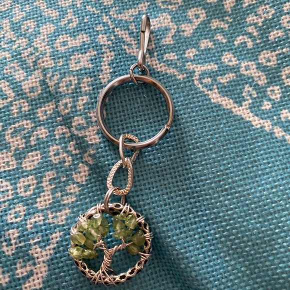 Handcrafted beaded tree of life purse charm keychain - Picture 2 of 2